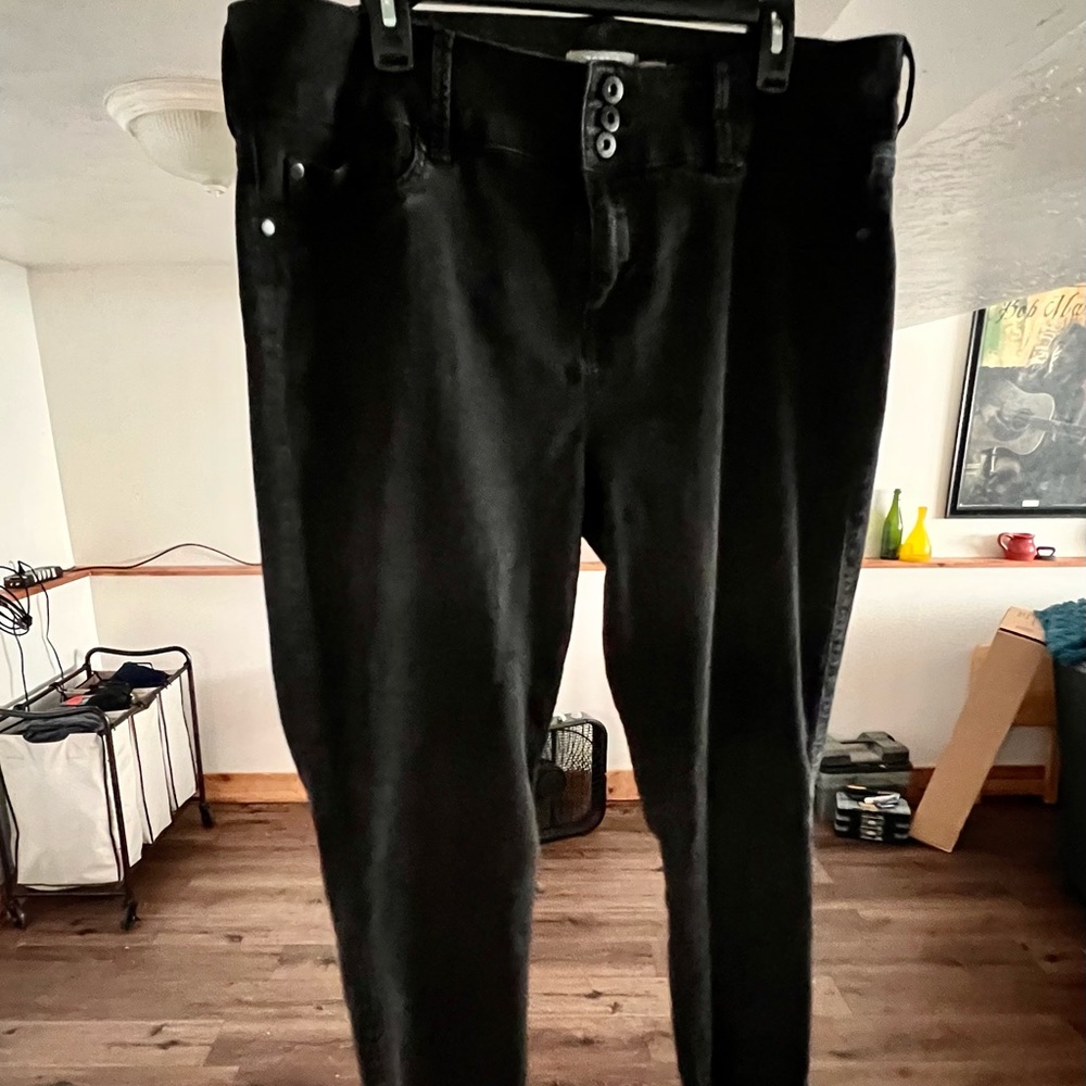 Torrid Jean black jeggings